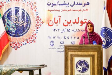 معاون امور هنری: همراه و در کنار شما هنرمندان میایستم معاون امور هنری: همراه و در کنار شما هنرمندان میایستم