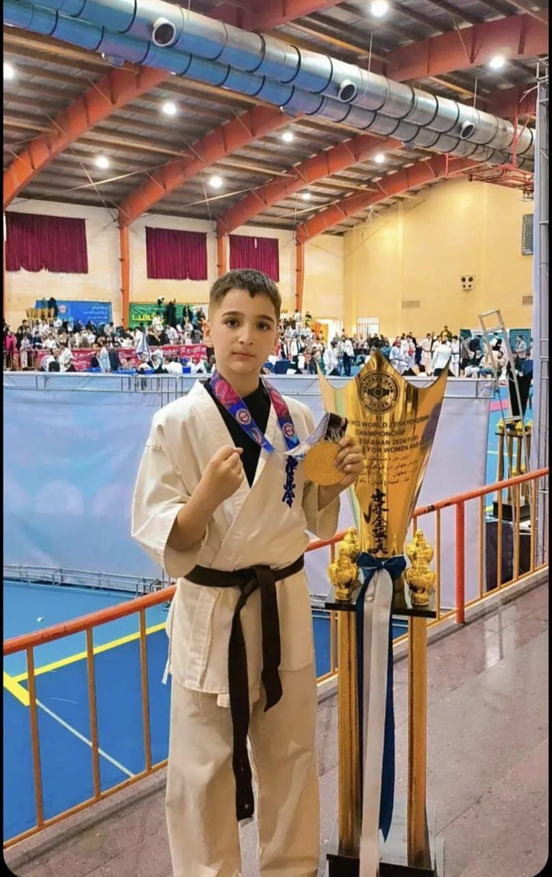 عکس | قهرمانی دوقلوهای ایرانی در اصفهان