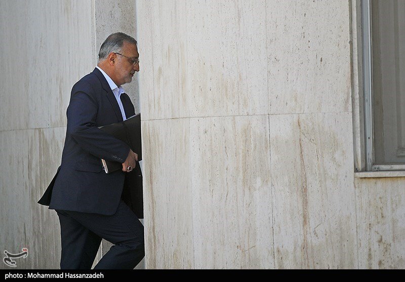 رفت و آمد رقیب انتخاباتی پزشکیان به دولت ادامه دارد 2 رفت و آمد رقیب انتخاباتی پزشکیان به دولت ادامه دارد +تصاویر