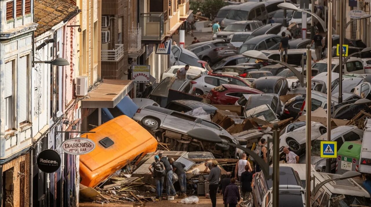 تصاویر دردناک ماهوارهای از قبل و بعد از سیل در والنسیا