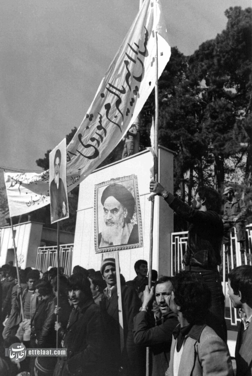 افغانستانیها از دیوار کدام سفارت در تهران بالا رفتند!/ عکس