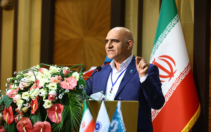 سرطان هرگز تمام نمیشود و ما باید به نیازهای افراد مبتلا به سرطان توجه ویژه داشته باشیم/ دو پیراهن و کفش علی دایی به مبلغ ۴۰ میلیارد ریال فروخته شد