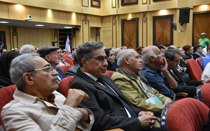 سرطان هرگز تمام نمیشود و ما باید به نیازهای افراد مبتلا به سرطان توجه ویژه داشته باشیم/ دو پیراهن و کفش علی دایی به مبلغ ۴۰ میلیارد ریال فروخته شد