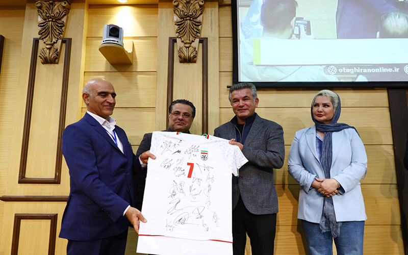 سرطان هرگز تمام نمیشود و ما باید به نیازهای افراد مبتلا به سرطان توجه ویژه داشته باشیم/ دو پیراهن و کفش علی دایی به مبلغ ۴۰ میلیارد ریال فروخته شد