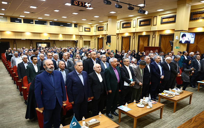 سرطان هرگز تمام نمیشود و ما باید به نیازهای افراد مبتلا به سرطان توجه ویژه داشته باشیم/ دو پیراهن و کفش علی دایی به مبلغ ۴۰ میلیارد ریال فروخته شد