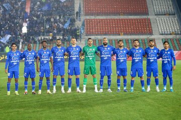 استقلال فقط یک رئیس دارد! استقلال فقط یک رئیس دارد!