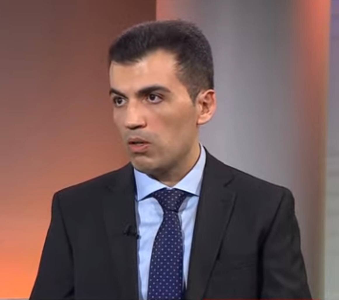 عزیزی: بدون دیپلماسی مدارا کردن با ترامپ واقعبینانه نیست/ در برهه خطیری هستیم که نیاز به تصمیمات دشوار دارد