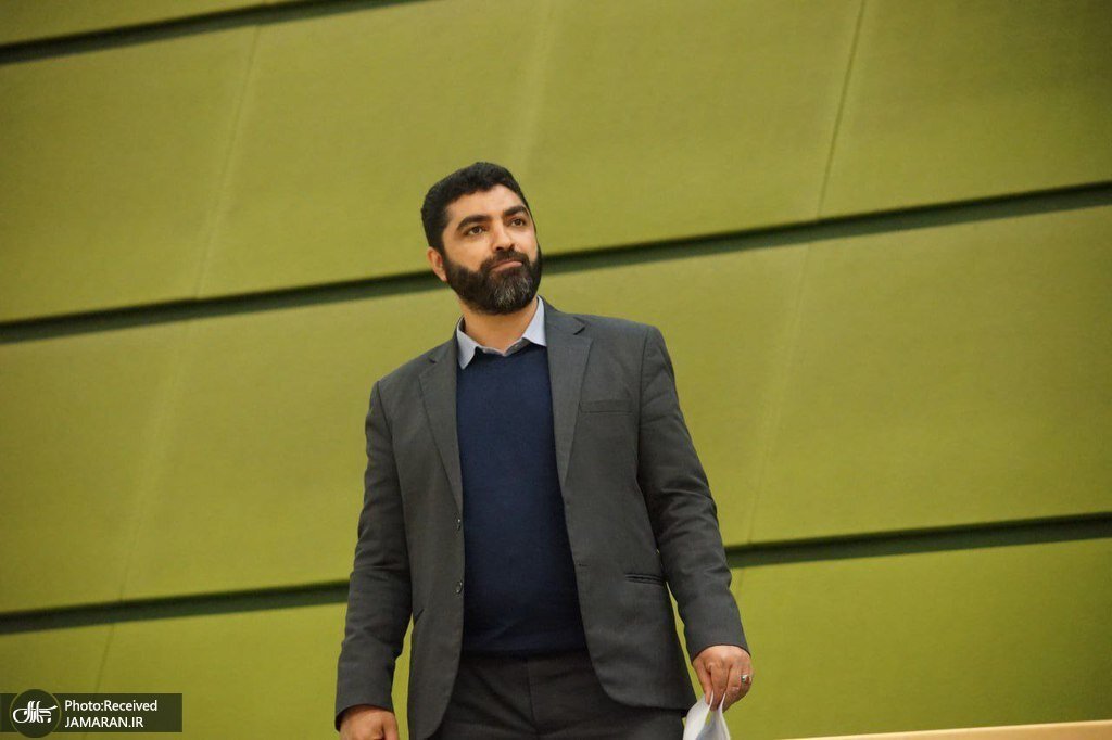 سخنگوی کمیسیون فرهنگی مجلس به سخنرانی‌های باهنر واکنش نشان داد و اعلام کرد که اصطلاح “حجاب اجباری” به شکلی مصنوعی ساخته شده است و مورد استفاده رسانه‌هایی نظیر مسیح علی‌نژاد و اسرائیل اینترنشنال قرار می‌گیرد.