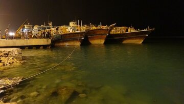 توقیف شناور حامل ۶۰۰ هزار لیتر سوخت قاچاق در آب‌های خلیج فارس