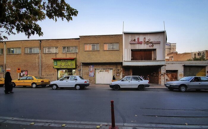 سینمای متروکه/ خاطرات ملتی که پشت گیشه سینما جا ماند