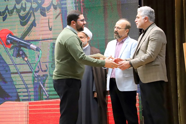 معرفی برترینهای جشنواره سراسری شعر و داستان دانشگاه آزاد اسلامی