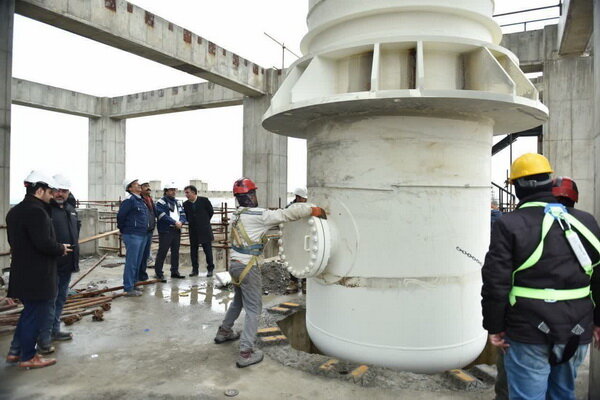 آغاز عملیات نصب تجهیزات پروژه پلیاتیلن سنگین پتروشیمی تبریز