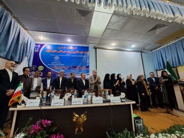 کنگره ملی بنیادهای نظری روان درمانی های نوین در واحد گرمسار برگزارشد
