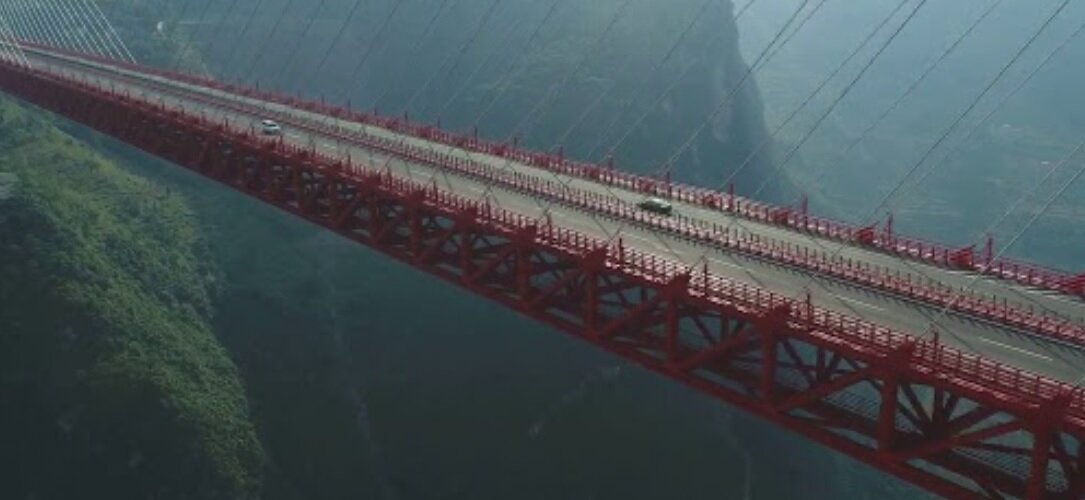 ارتفاع باورنکردنی این پل هوش از سر میبرد/ عکس