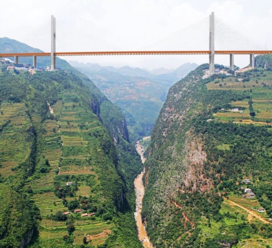 ارتفاع باورنکردنی این پل هوش از سر میبرد/ عکس