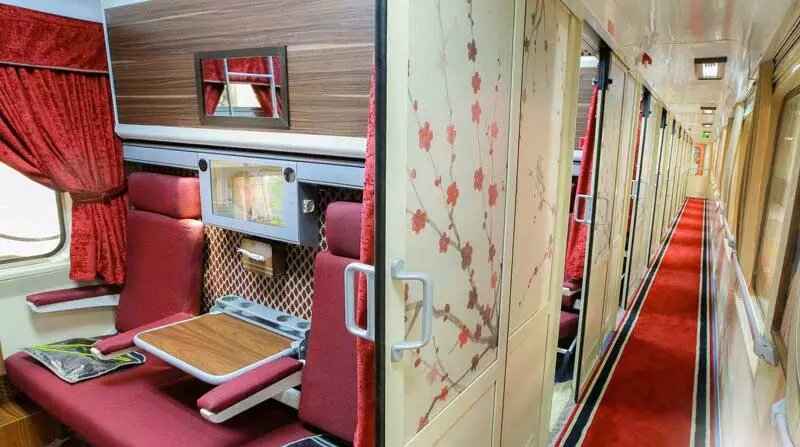 خرید بلیط قطار مشهد؛ سفری راحت و بهصرفه به پایتخت معنوی ایران