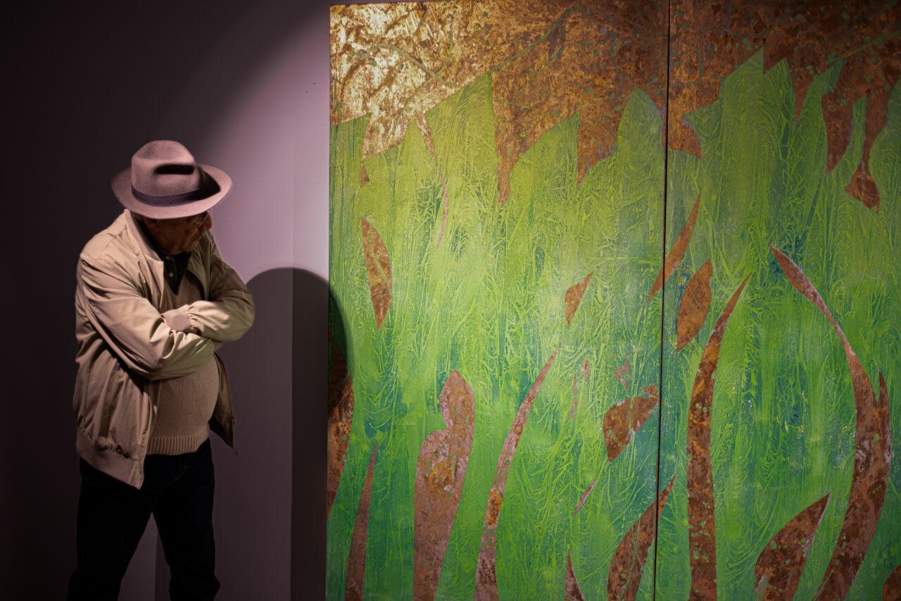 روایت لیلی گلستان از یک نمایشگاه نقاش؛ هنرمند حرفهای و معلم خوب