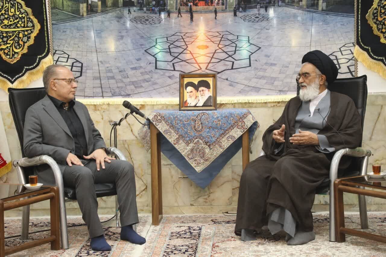 انتقاد تند یک مرجع تقلید از طرح تعطیلی شنبه ها /برخی نمایندگان یک برگ از قانون اساسی را نخواندهاند /معاون پزشکیان: اجازه تعطیلی شنبه ها را نمیدهیم