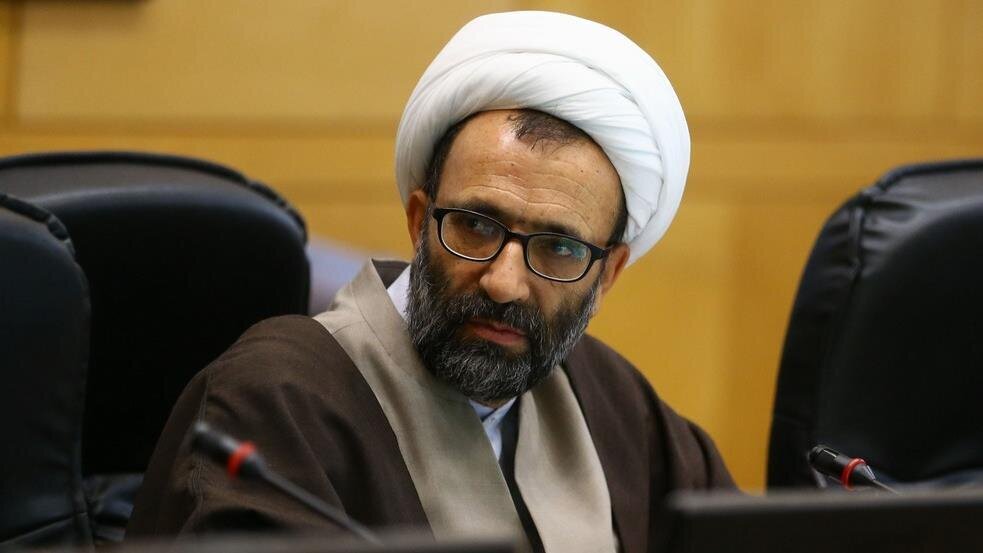 سلیمی: بهطور مستمر وضعیت میدان را تحت نظر داریم و آماده اقدام هستیم. سلیمی: بهطور مستمر وضعیت میدان را تحت نظر داریم و آماده اقدام هستیم.