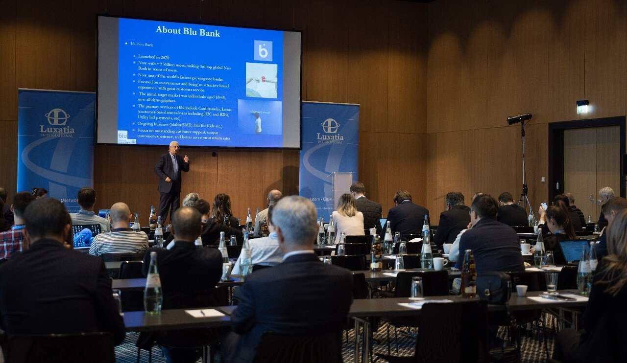 بلو؛ تنها نماینده نئوبانکهای ایرانی در برلین