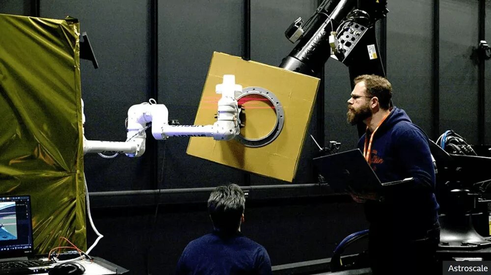 مهندسان بریتانیایی درحال توسعه فناوریهایی برای بهدامانداختن ماهوارههای ازکارافتاده در مدارهای پایین هستند