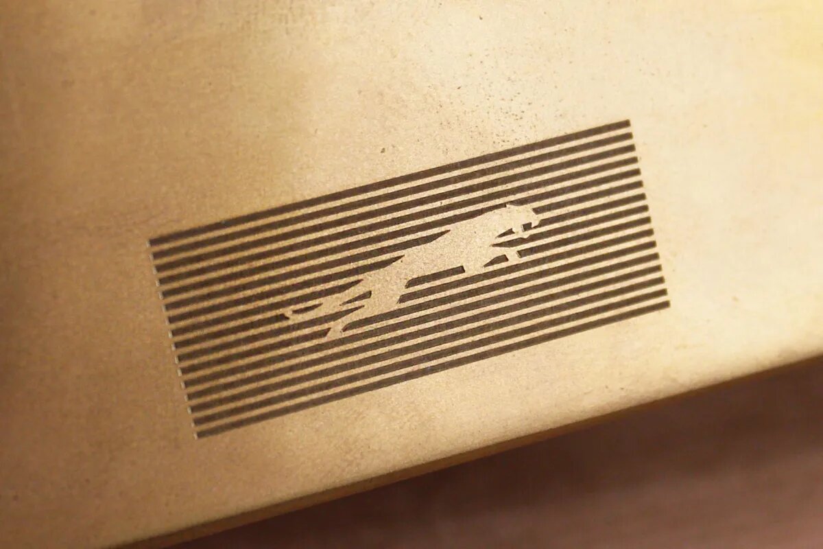 لوگوی پلنگ جهندهی جدید جگوار