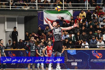 تصاویری از بازگشت هیجان والیبالی به سکوهای دورنالاریوواسی ارومیه