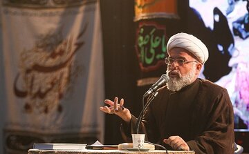 بشنوید | اصلاح سخنان یک سخنران مذهبی درباره جلسه خبرگان رهبری بشنوید | اصلاح سخنان یک سخنران مذهبی درباره جلسه خبرگان رهبری
