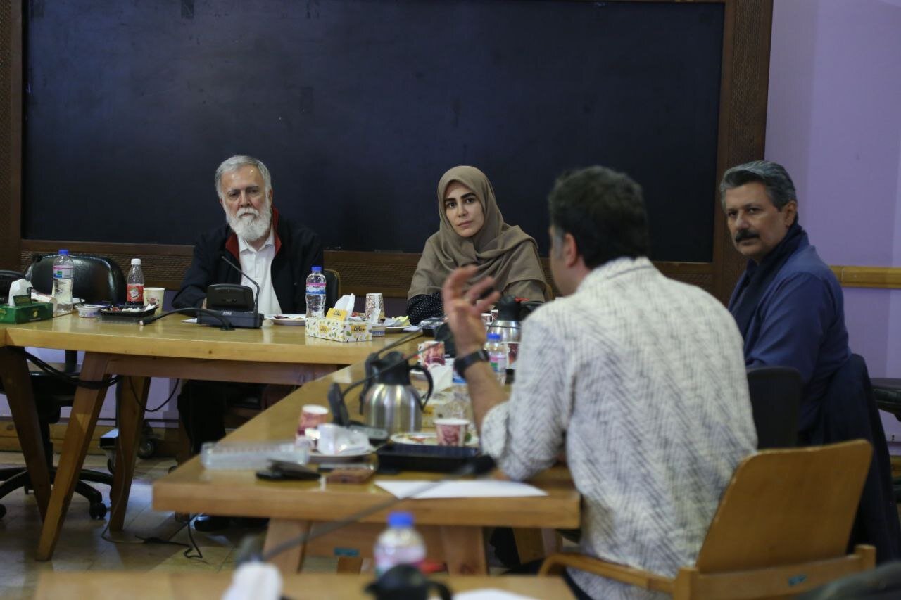 معاون هنری وزارت فرهنگ: مسئله فرهنگ و هنر برای دولت مهم/ مردم امید به بهبود اوضاع اجتماعی دارند و طبیعتا حوزه اجتماعی با فرهنگ و هنر بهبود مییابد