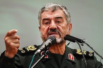 سردار عزیز جعفری: اقتدار دفاعی ما برای حمایت از جبهه مقاومت هم نقشی تعیینکننده دارد / راهبرد دائمی جمهوری اسلامی، تقویت بازدارندگی در همه ابعاد است