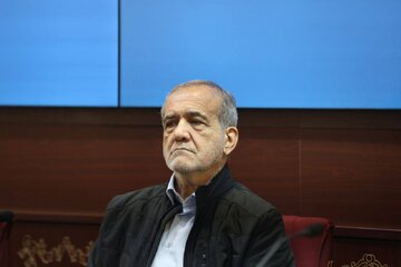 هت تریک مخالفان دولت پزشکیان، با این سه موضوع /مخالفان دولت سعی در زمینگیر کردن آن دارند هت تریک مخالفان دولت پزشکیان، با این سه موضوع /مخالفان دولت سعی در زمینگیر کردن آن دارند