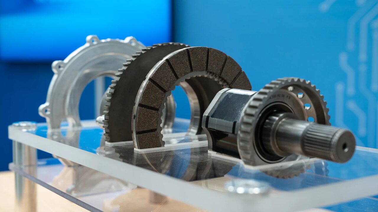 ترمز جدید مرسدسبنز در وسط خودرو! /عکس