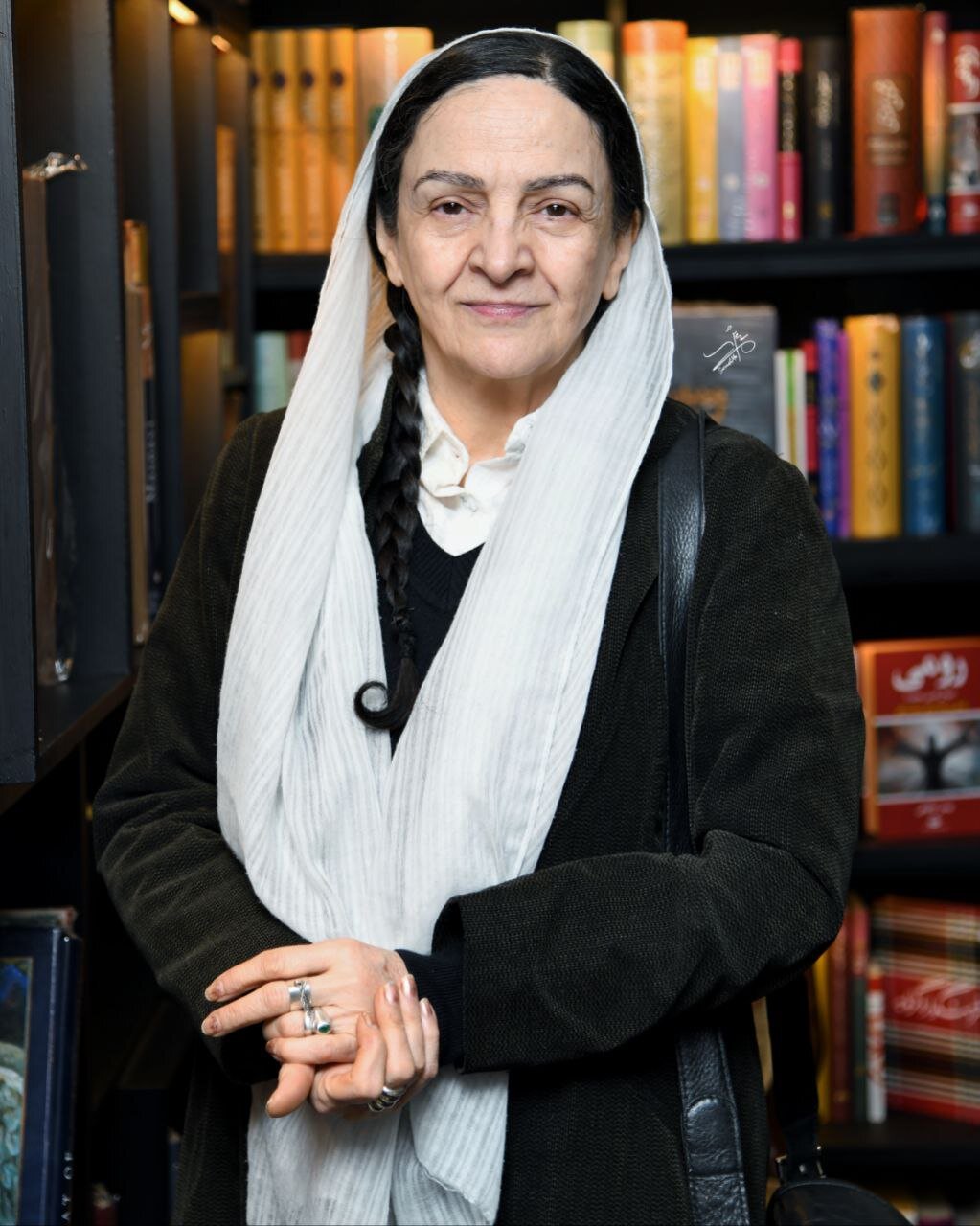 داریوش مهرجویی، بیتا را پیدا نمیکرد «هامون» ساخته نمیشد/داستان زندگی بیتا فرهی به روایت خودش درختها ایستاده میمیرند! داریوش مهرجویی، بیتا را پیدا نمیکرد «هامون» ساخته نمیشد/داستان زندگی بیتا فرهی به روایت خودش درختها ایستاده میمیرند!