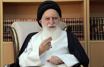 انتقاد آیت الله علوی بروجردی از رواج اتهامزنی در رقابتهای سیاسی/ اجازه نداریم به کسانی که با ما همراه نیستند، بهتان بزنیم
