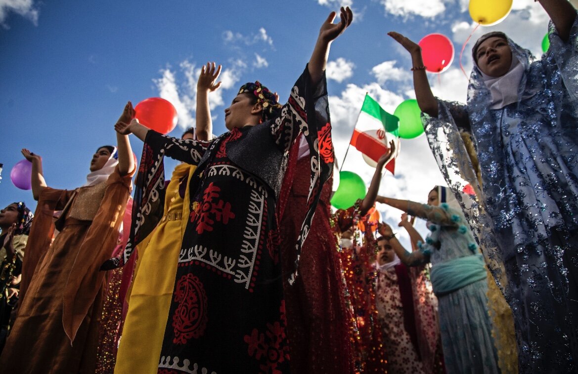 ۱۰۰ نفر عکاس و خبرنگاران سی پنجمین جشنواره تئاتر کردستان را پوشش خبری میدهند