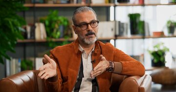 علیرضا قربانی در کنار بهنوش طباطبایی و سیامک انصاری + عکس