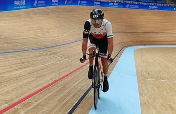 قهرمان آسیا به جای تمرین، کابینتسازی میکند! قهرمان آسیا به جای تمرین، کابینتسازی میکند!