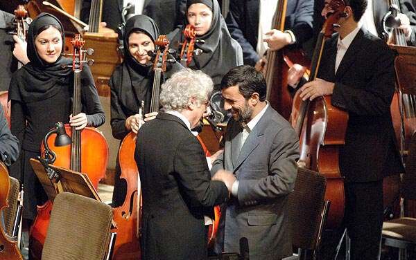 کدام رئیسجمهورها چه کنسرتهایی رفتهاند؟/ مروری بر آنچه هاشمی، خاتمی، احمدینژاد، روحانی کردند