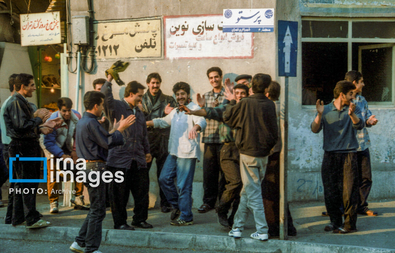 جشن صعود تاریخی فوتبال ایران - ۸ آذر ۱۳۷۶