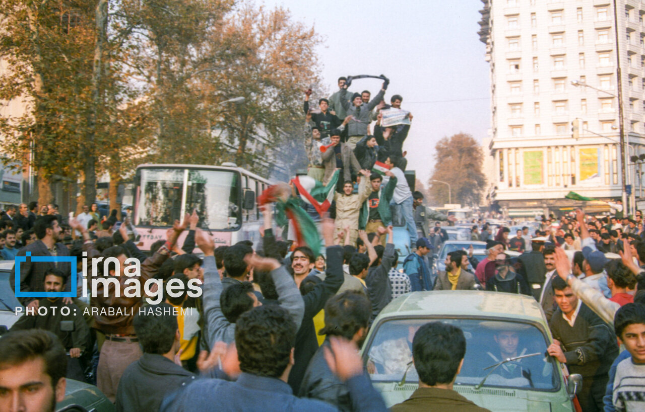 جشن صعود تاریخی فوتبال ایران - ۸ آذر ۱۳۷۶