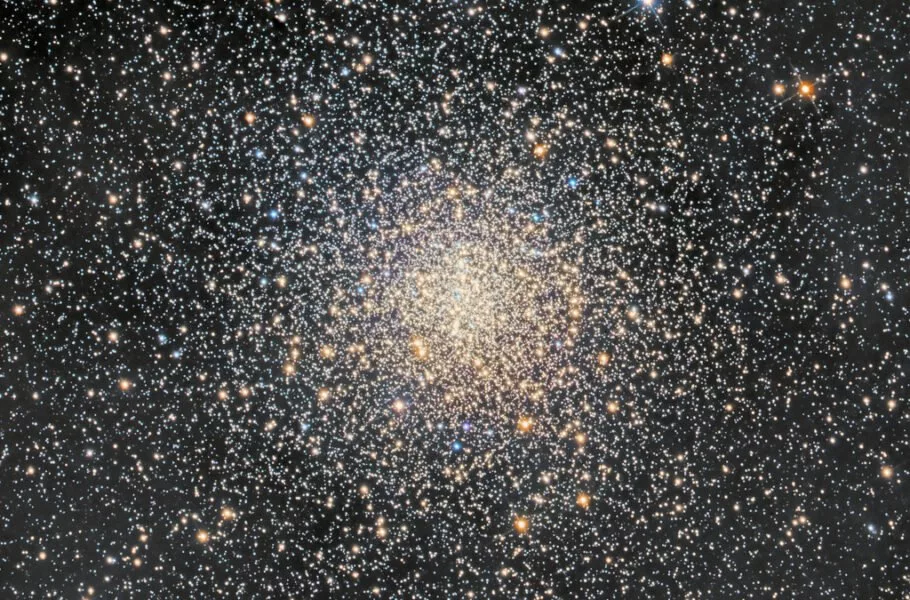 خوشه ستارهای M4