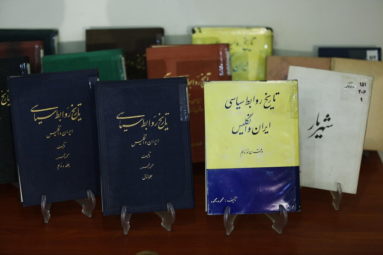 تفرشی: برخلاف نگرشهای منفی نسبت به استعمار بریتانیا، میتوان از تلاشهایشان درسهایی آموخت/ مجلسی: ما ملتی هستیم که اسیر دست دیگران است