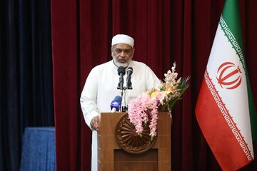 استاندار جدید از افراد متخصص و توانمند استفاده کند استاندار جدید از افراد متخصص و توانمند استفاده کند