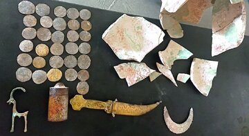 کشف ۷ قطعه اشیای تاریخی تقلبی در چهارمحال و بختیاری کشف ۷ قطعه اشیای تاریخی تقلبی در چهارمحال و بختیاری