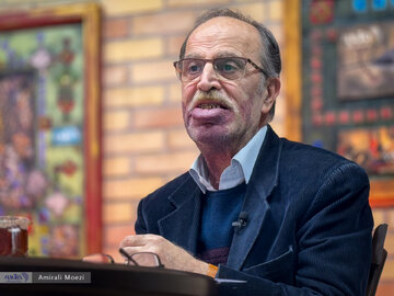 کامبیز نوروزی: ایراناینترنشنال نه علیه جمهوری اسلامی که علیه «ایران» است