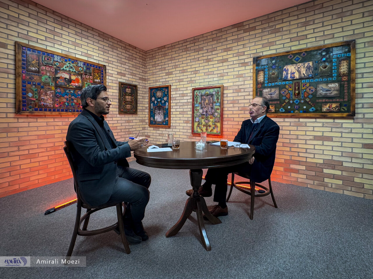 بهادری: موافق اجبار در حوزه پوشش هستم/ نوروزی: تصمیم گرفتند جریمه بگذارند تا مردم نقره داغ شوند/ اگر گفته شود چرا حجاب اجباری باشد، تهش برهنگی میشود