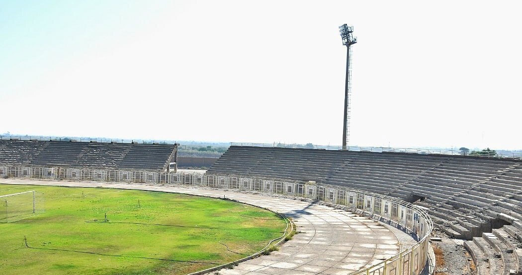 عکس | تخریب ورزشگاه آبادان بعد از نیمقرن!