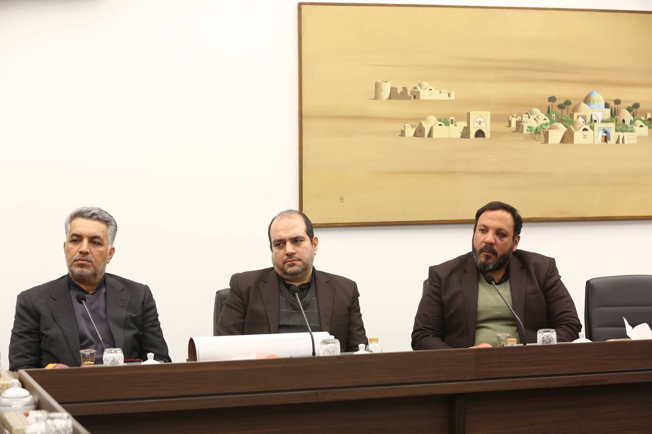 ارتباط زنانه با قرآن شکل جدیدی از انس قرآنی را شکل میدهد/ مزیت ایران در دیپلماسی عمومی، دیپلماسی قرآنی است