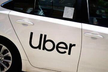 راهاندازی اولین تاکسی رباتیک بینالمللی اوبر در امارات