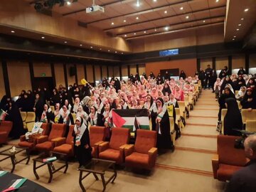 همایش «فریاد خاموش» در شهرکرد برگزار شد همایش «فریاد خاموش» در شهرکرد برگزار شد